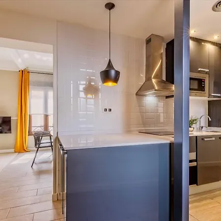 Apolo En Madrid Apartment Exterior photo