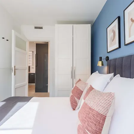Apolo En Madrid Apartment Exterior photo