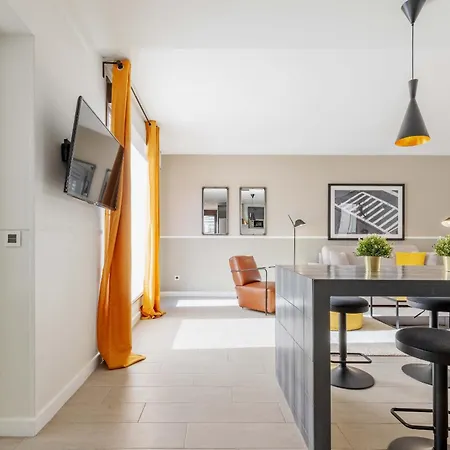 Apolo En Madrid Apartment Exterior photo