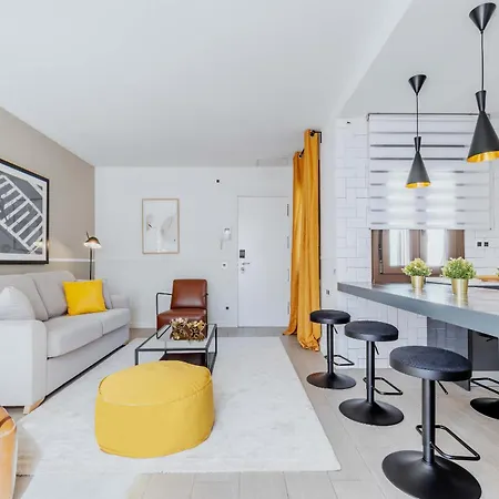 Apolo En Madrid Apartment Exterior photo