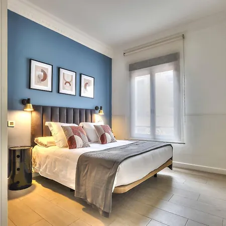 Apolo En Madrid Apartment Exterior photo