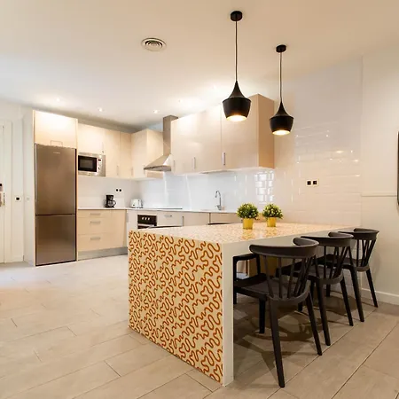 Apolo En Madrid Apartment Exterior photo