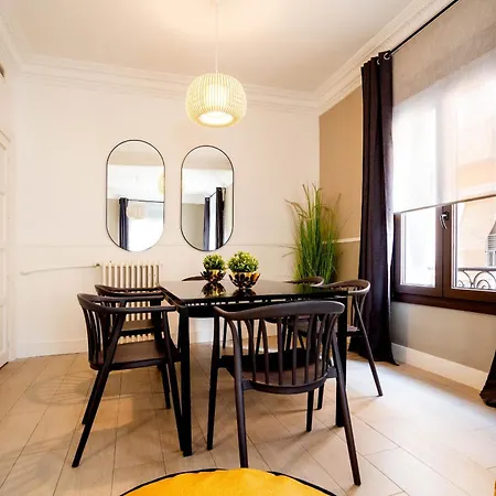 Apolo En Madrid Apartment Exterior photo