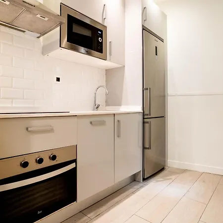 Apolo En Madrid Apartment Exterior photo