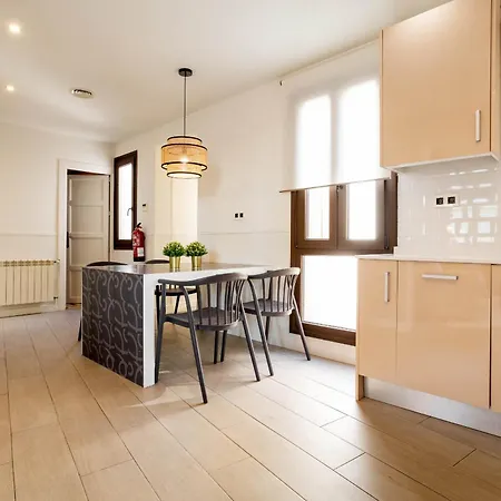 Apolo En Madrid Apartment Exterior photo