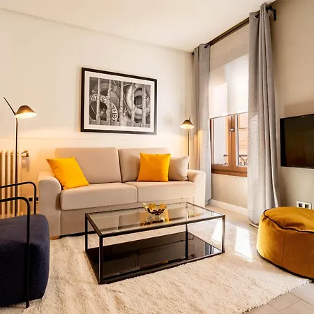 Apolo En Madrid Apartment Exterior photo